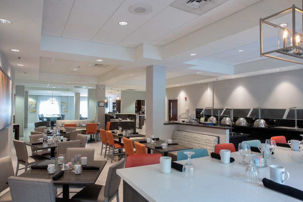 Holiday Inn Hotel And Suites Raleigh Cary I 40 Walnut St 43/68