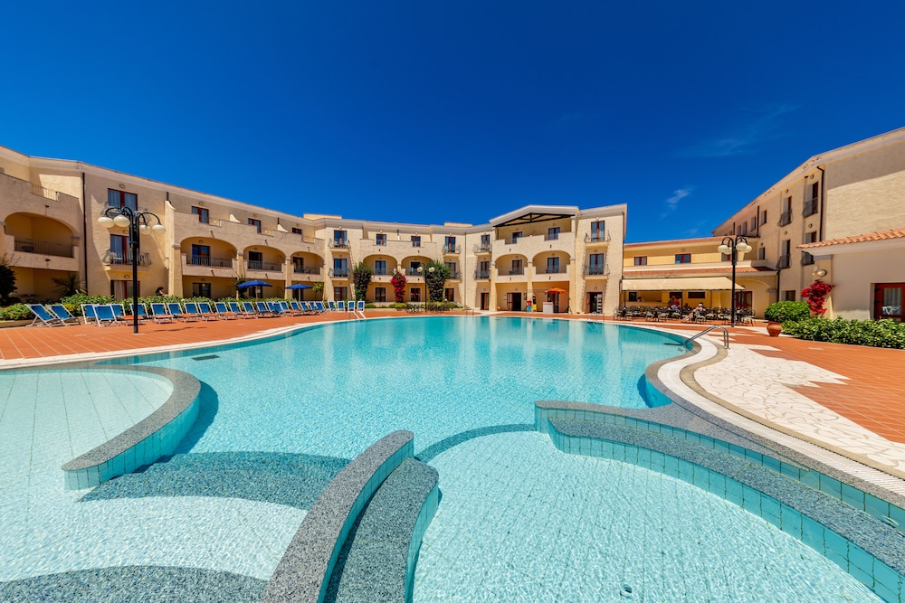 Blu Hotel Morisco Village 14/80