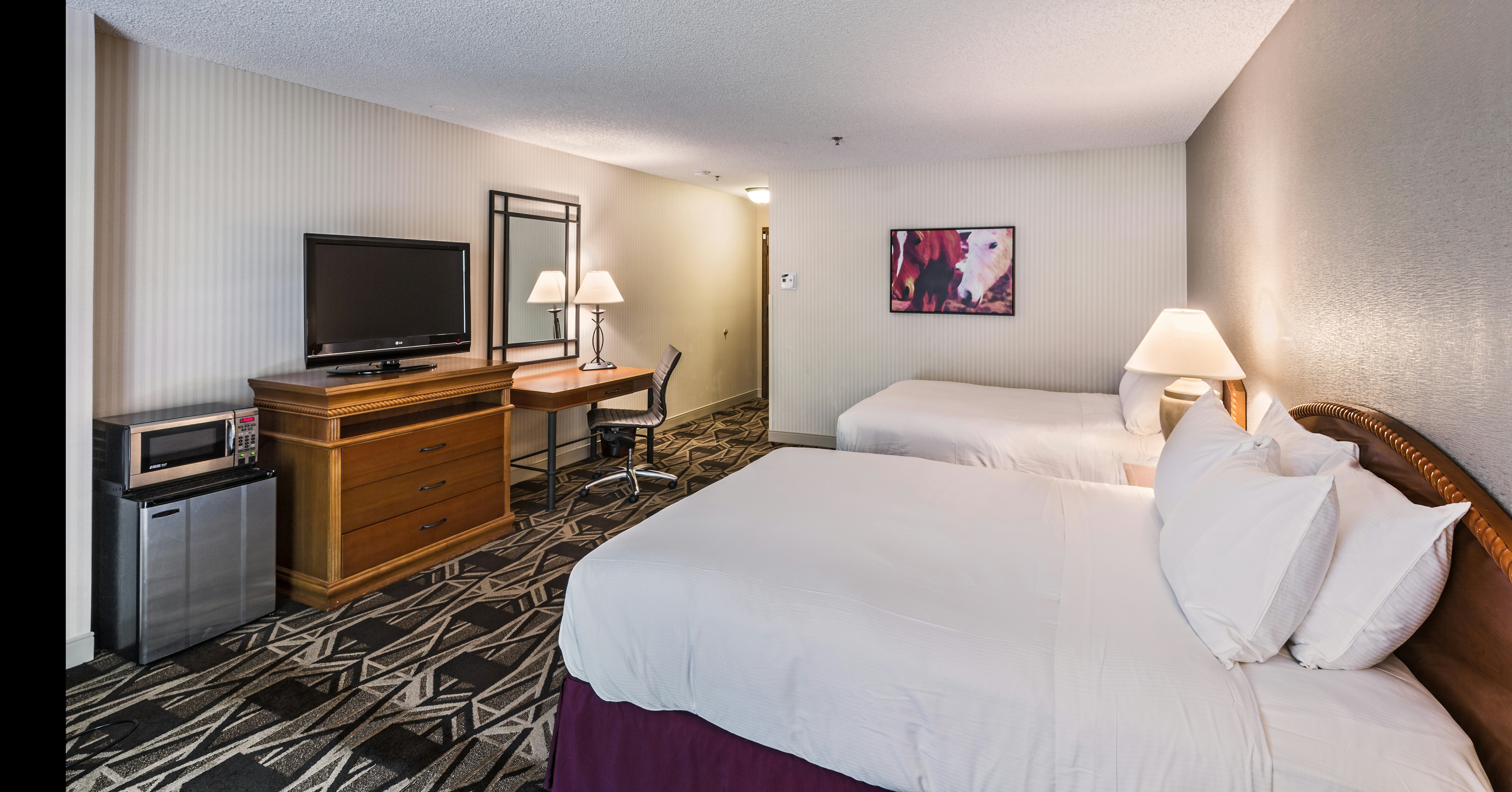 Room, 2 Queen Beds, Riverside, Patio