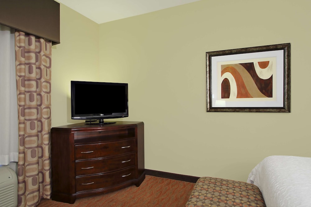 Hampton Inn Suites Conroe I 45 North 36/36