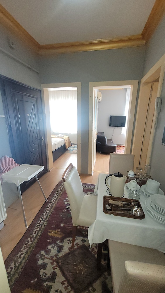 Mehmet Bey Hotel 28/70