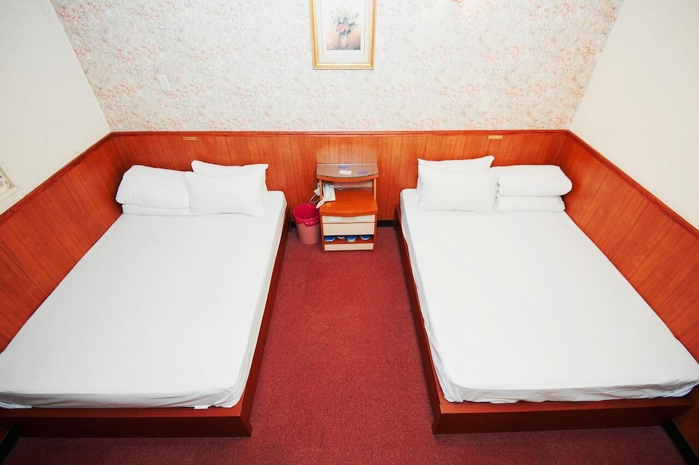 New May Flower Hotel 7/32