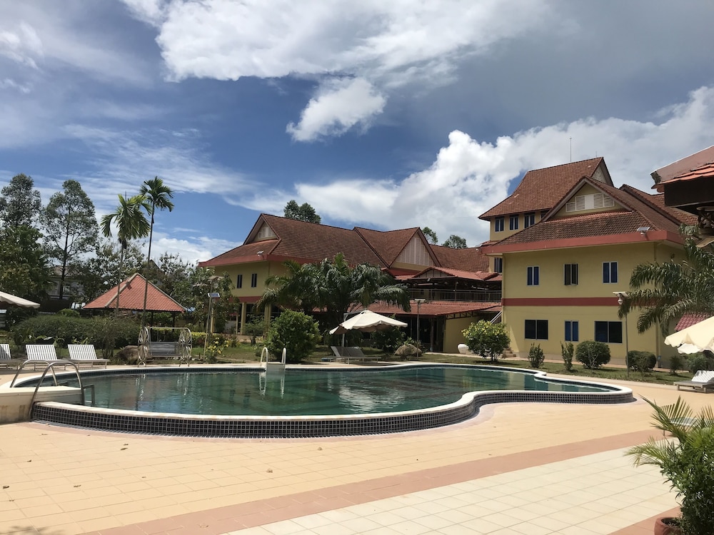 Don Bosco Hotel School 1/60