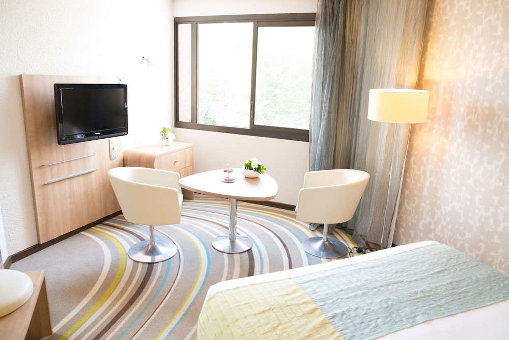 Mercure Angers Centre De Congres 56/65
