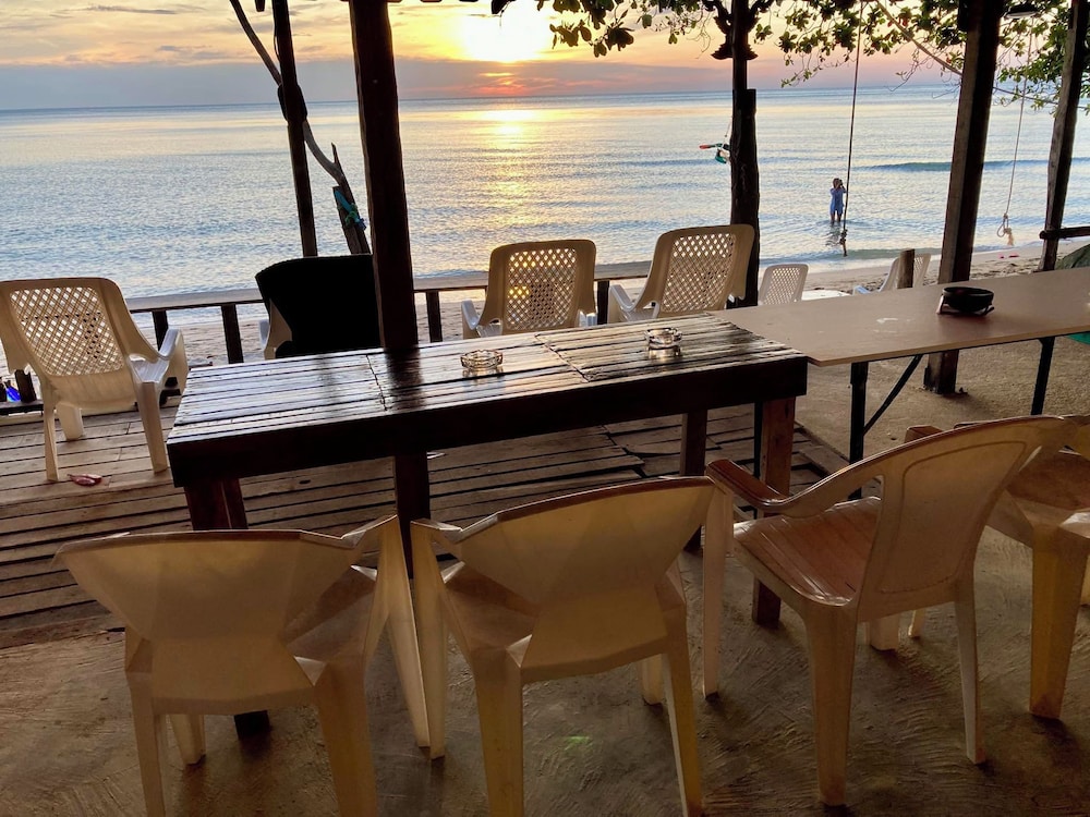 Ban Na White Sand Beach 36/50