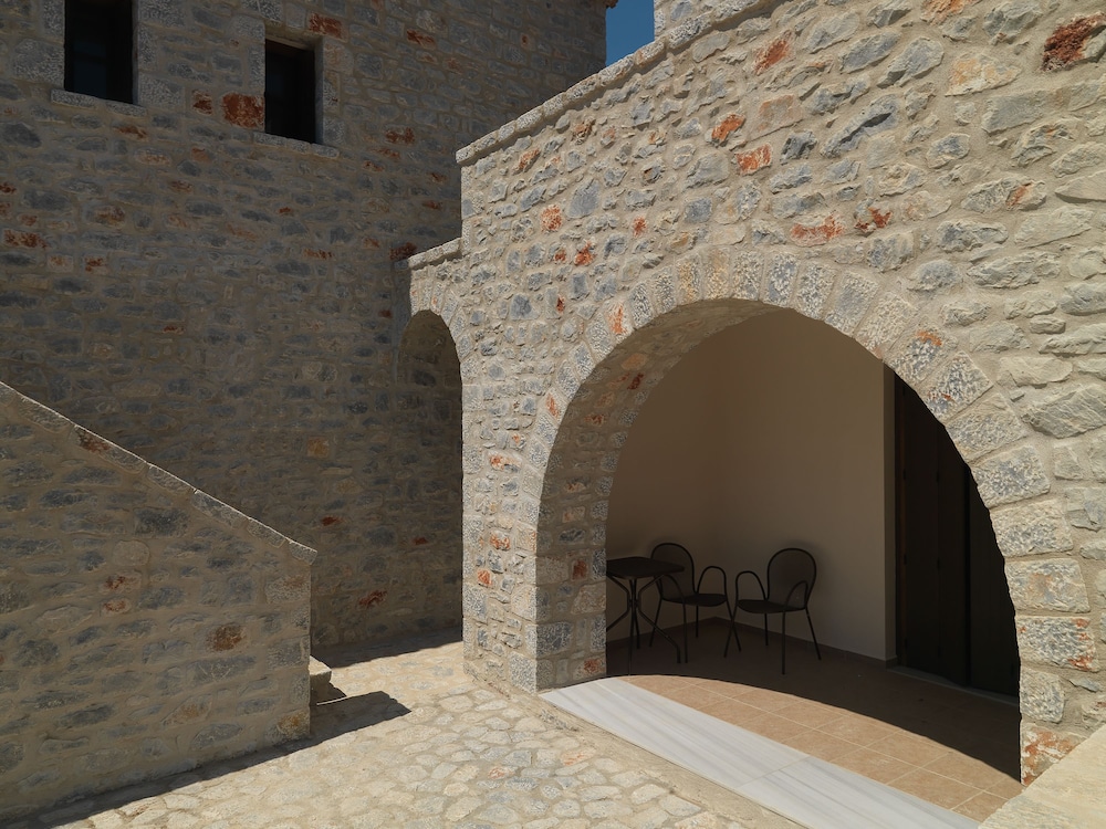 Kamares Villa 68/69
