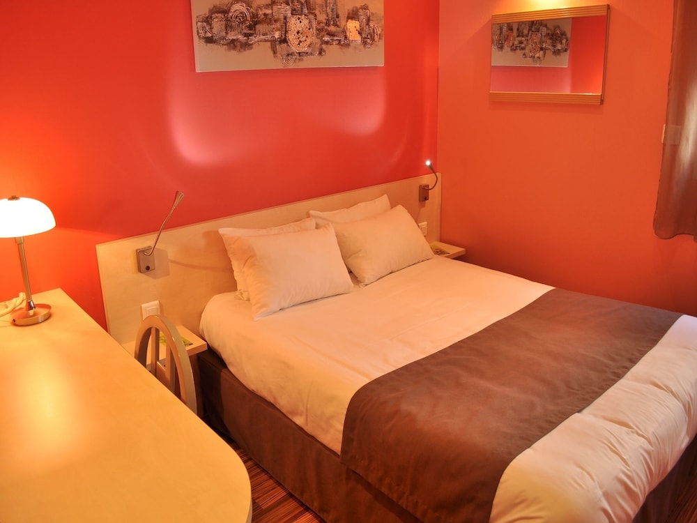P'TIT DEJ-HOTEL COGNAC LA RESIDENCE 3/47