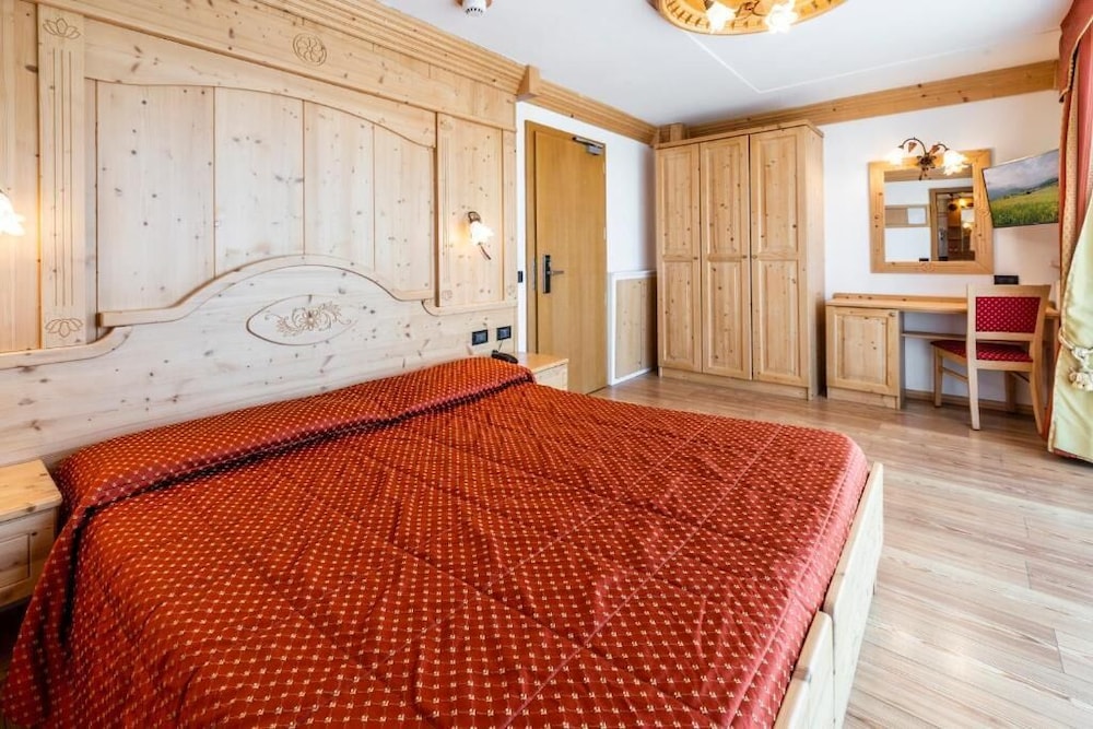Lady Maria Hotel And Resort 28/70