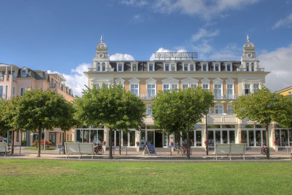 Ringhotel Ostseehotel Ahlbeck 43/50