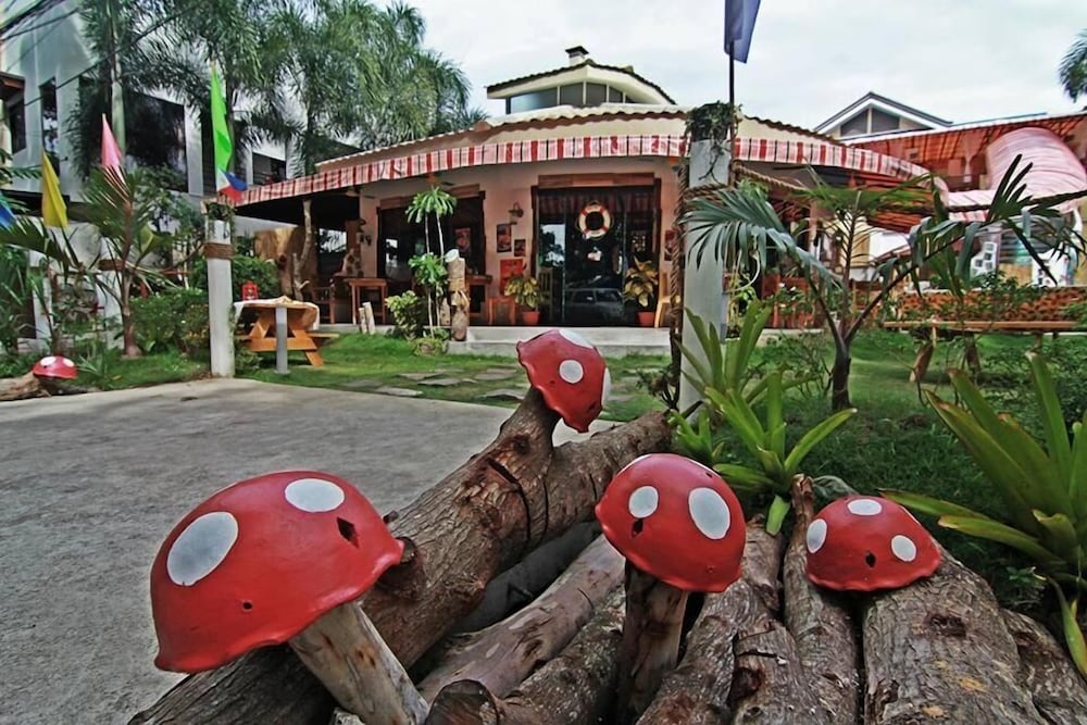 Gabby Apos S Bed And Breakfast 44/50