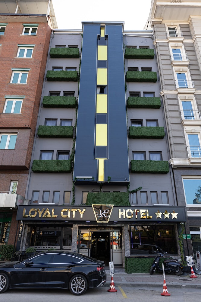 Loyal City Hotel 54/63