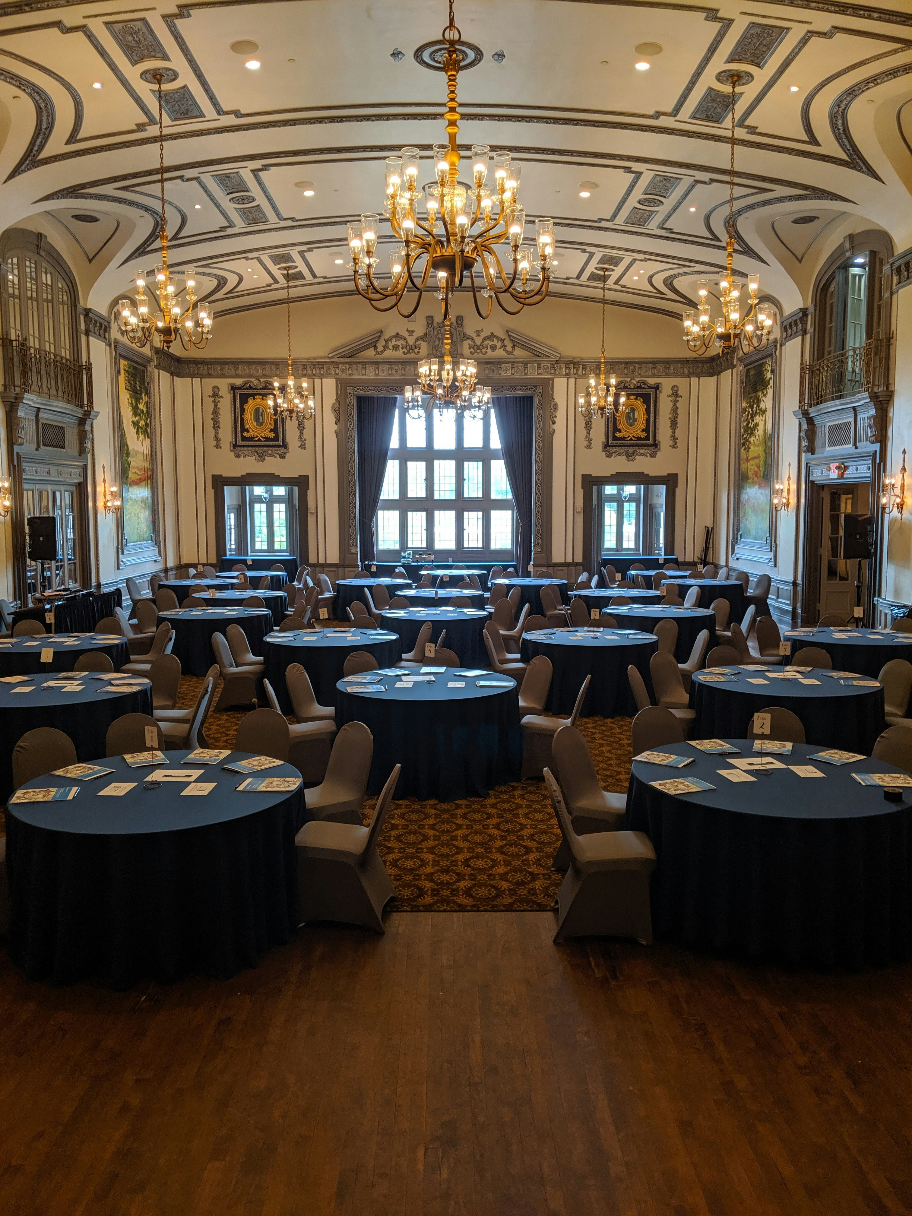 The Tudor Arms Hotel Cleveland - a DoubleTree by Hilton 7/17