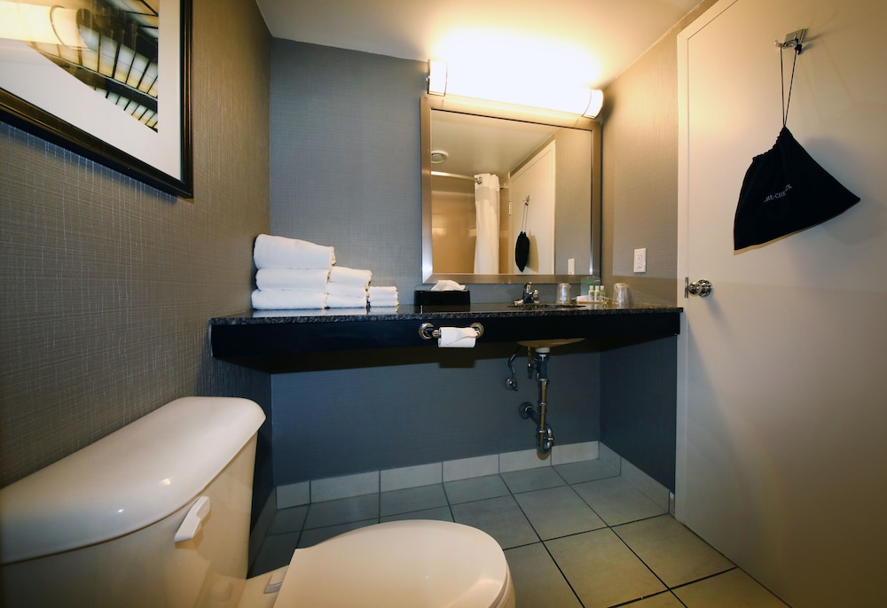 Holiday Inn Peterborough Waterfront 21/70