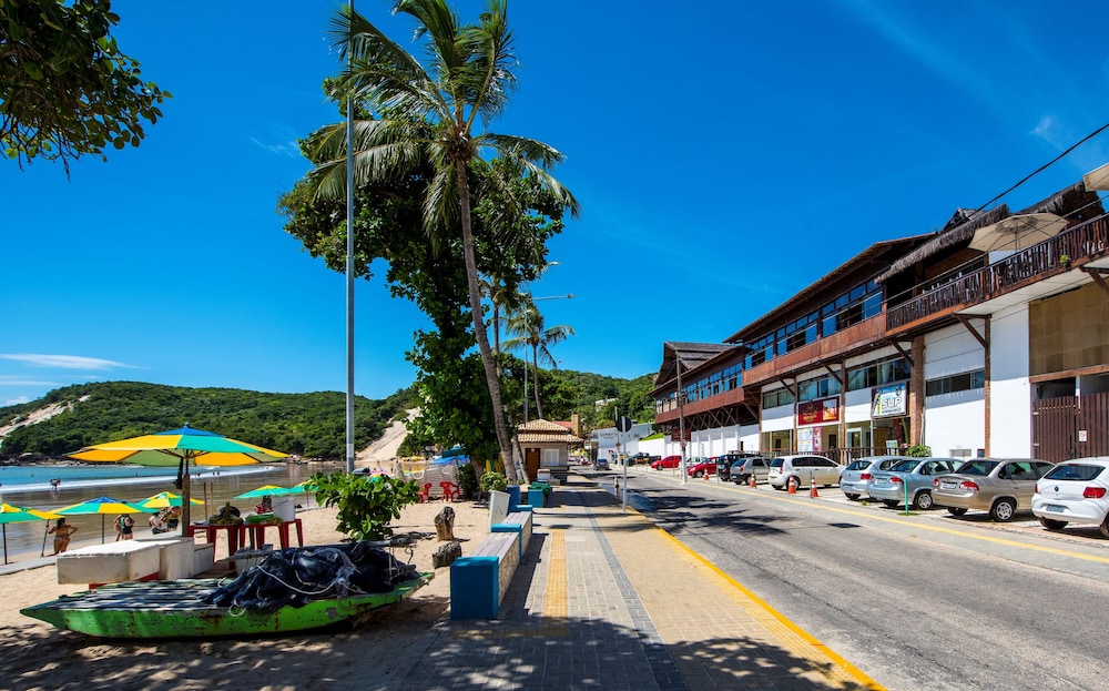 D Beach Resort 33/50