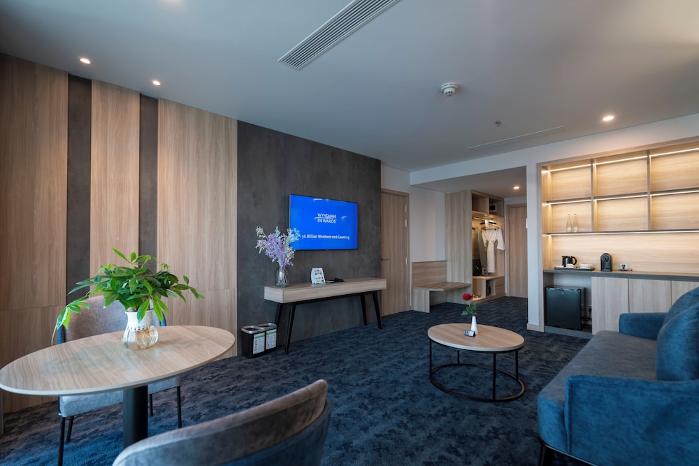 Wyndham Garden Legend Halong 35/50