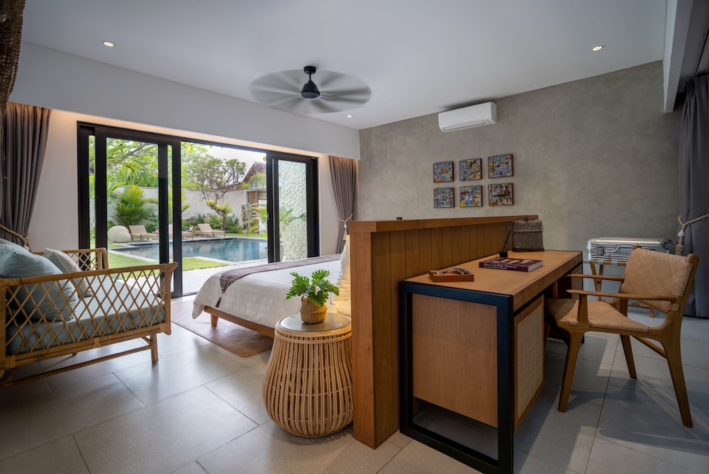 Pantai Indah Villas 4/23