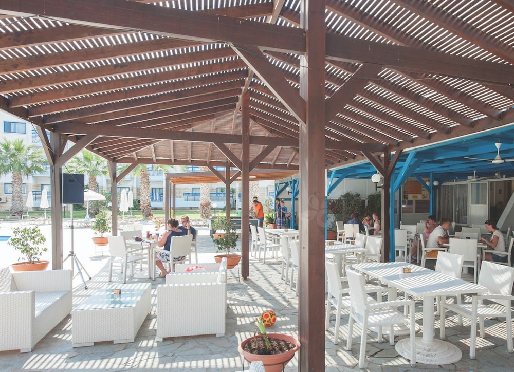 Papantonia Hotel 48/60
