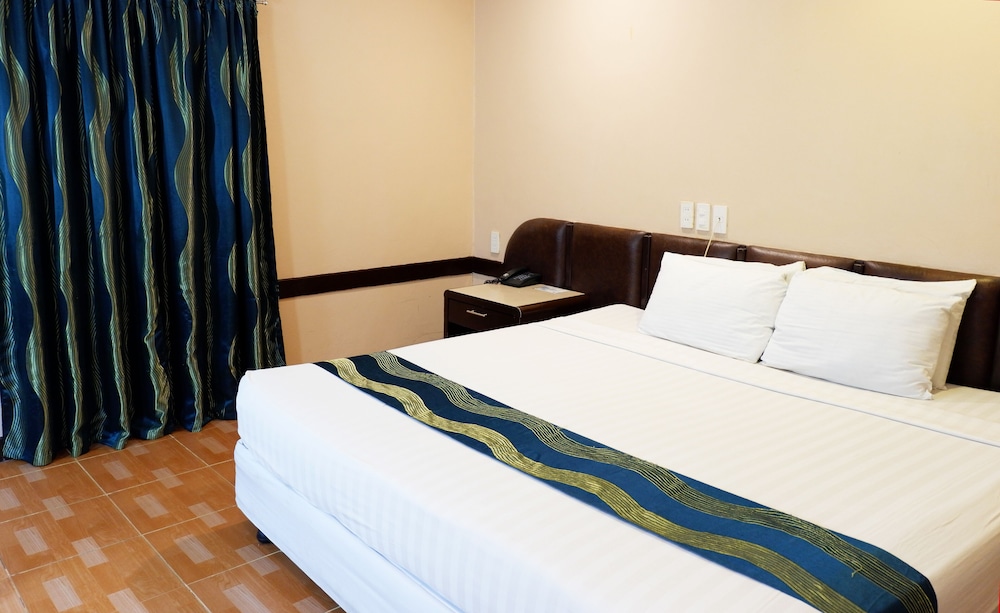 Holiday Spa Hotel 20/50