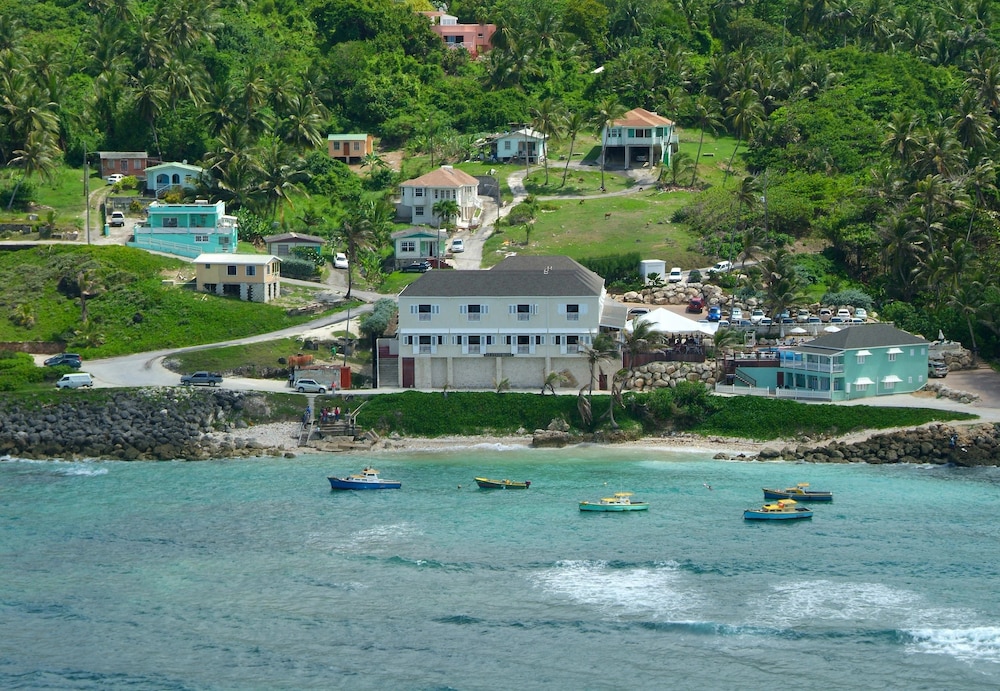 The Atlantis Historic Inn 64/71