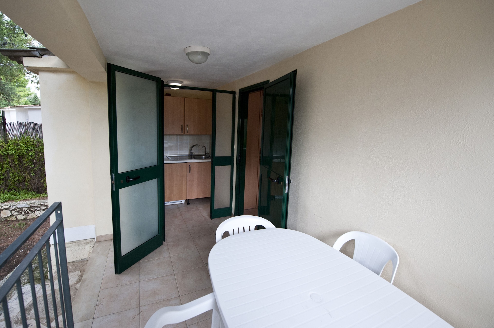 1 Bedroom, Bungalow, Queen Bed, Beach Side, Sofa