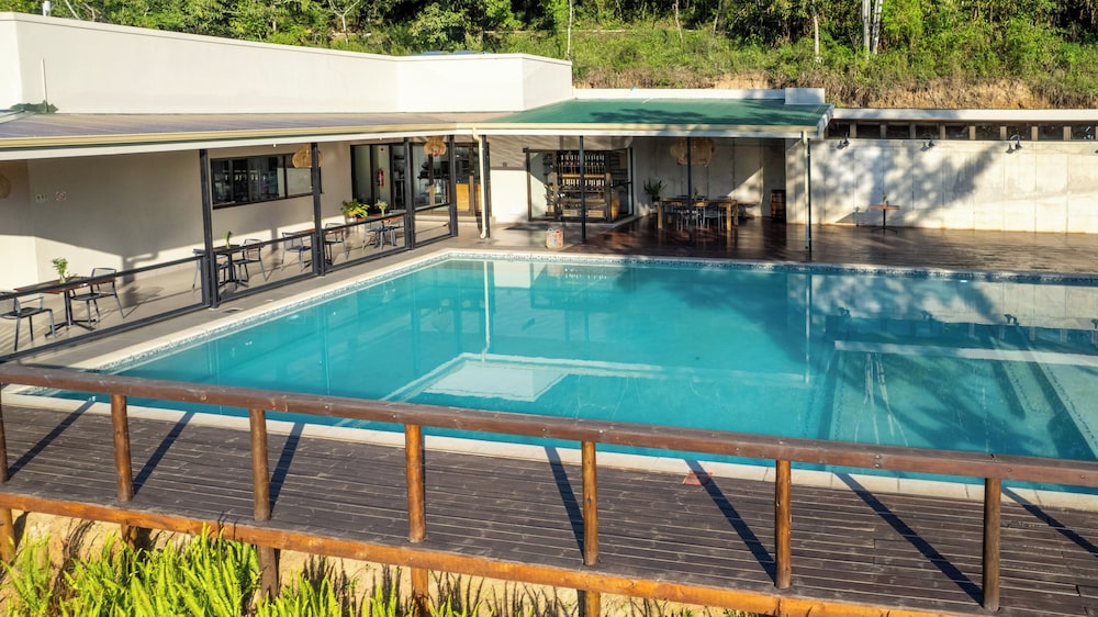 Bushbaby Valley Lodge 27/42
