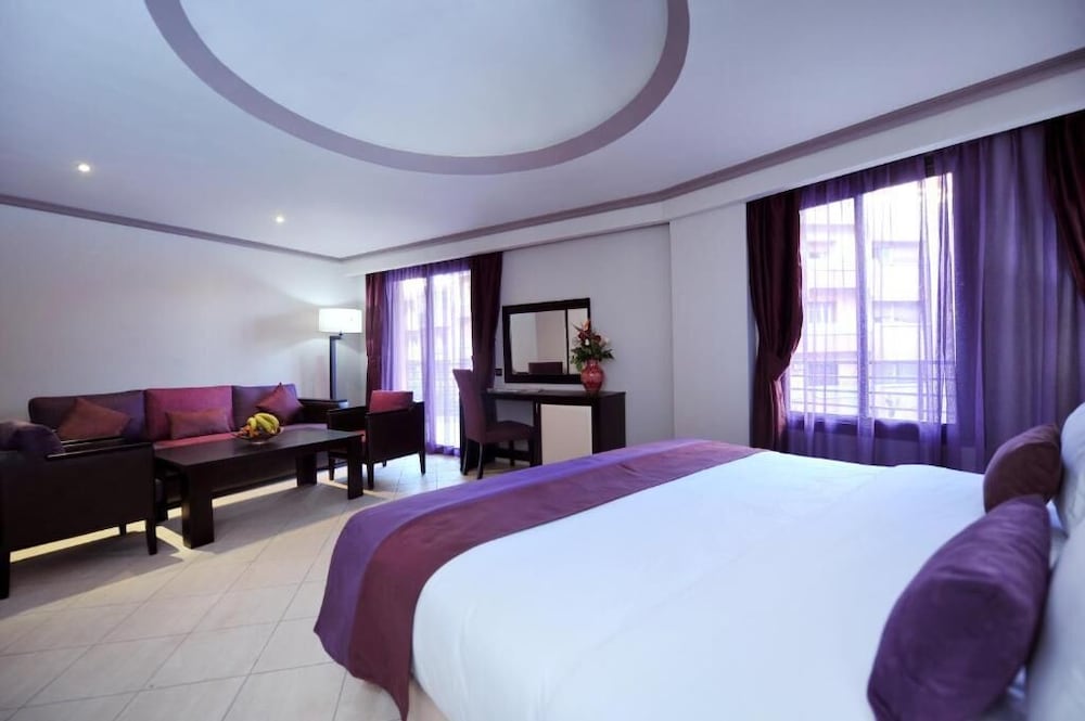 JUNIOR SUITE, STUDIO