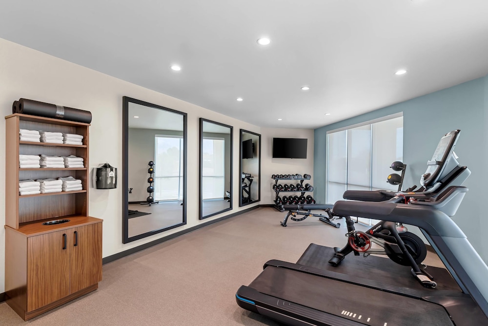Everhome Suites Temecula 26/49