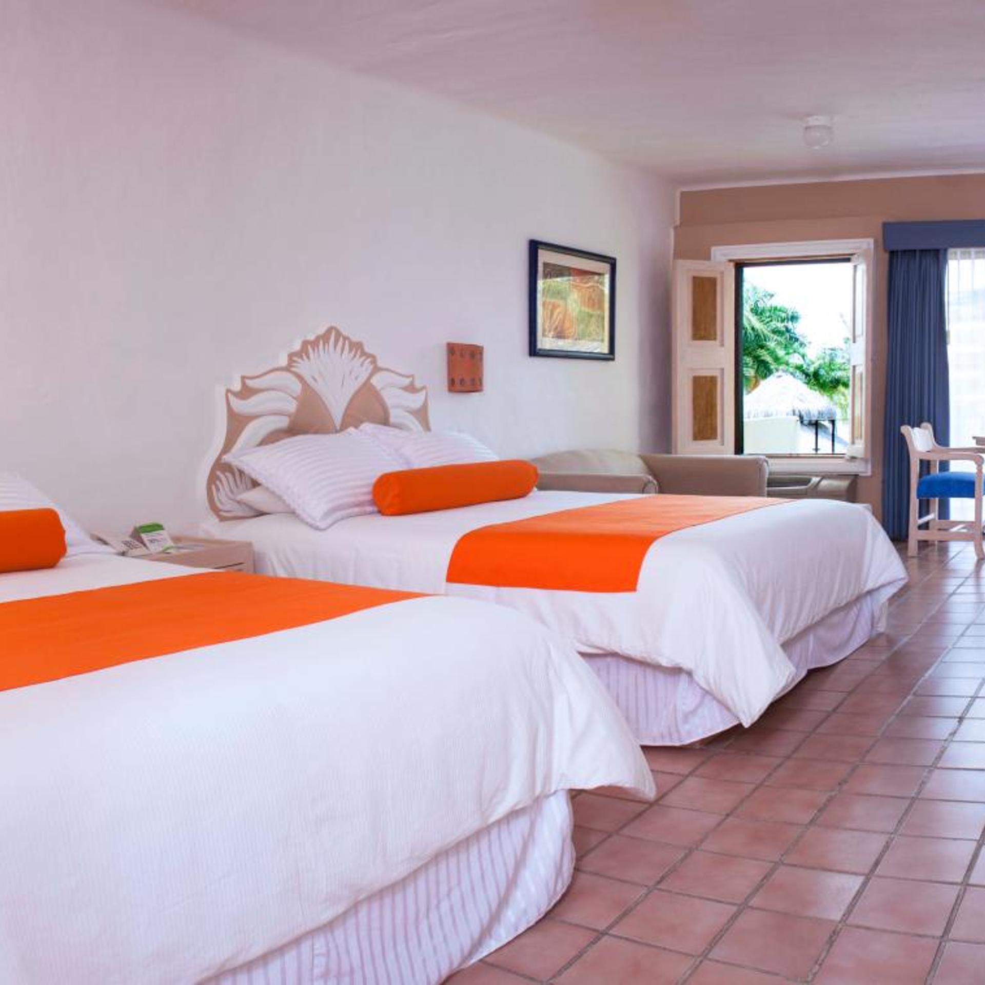 Room, Twin Beds, with View