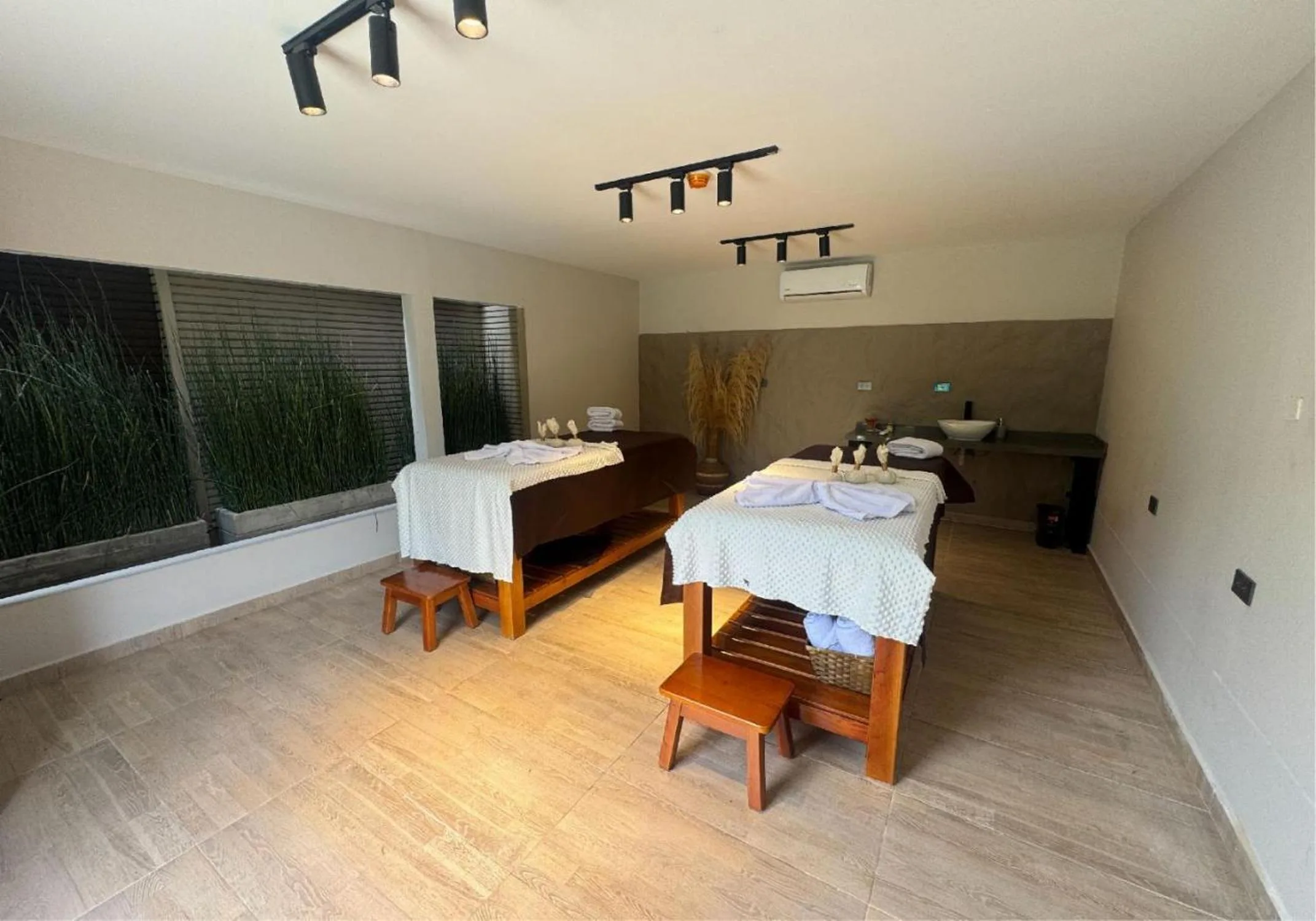 Hotel San Gil House 10/17