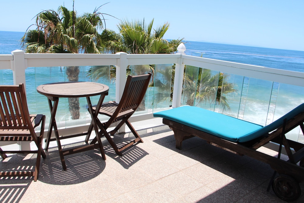Capri Laguna Inn On the Beach 49/75