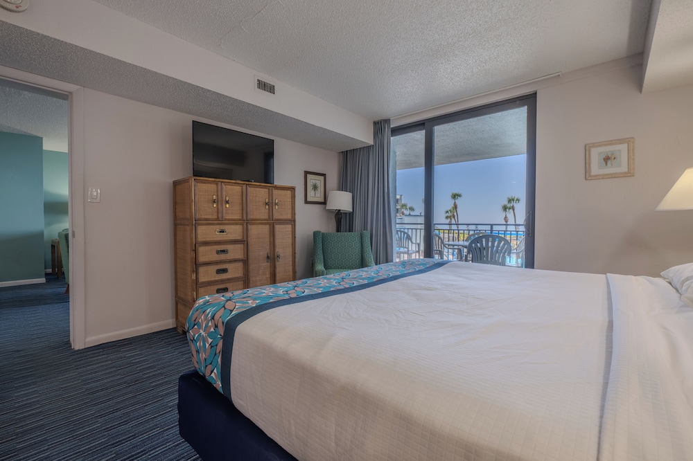 Oceanique Resort by Capital Vacations 12/48