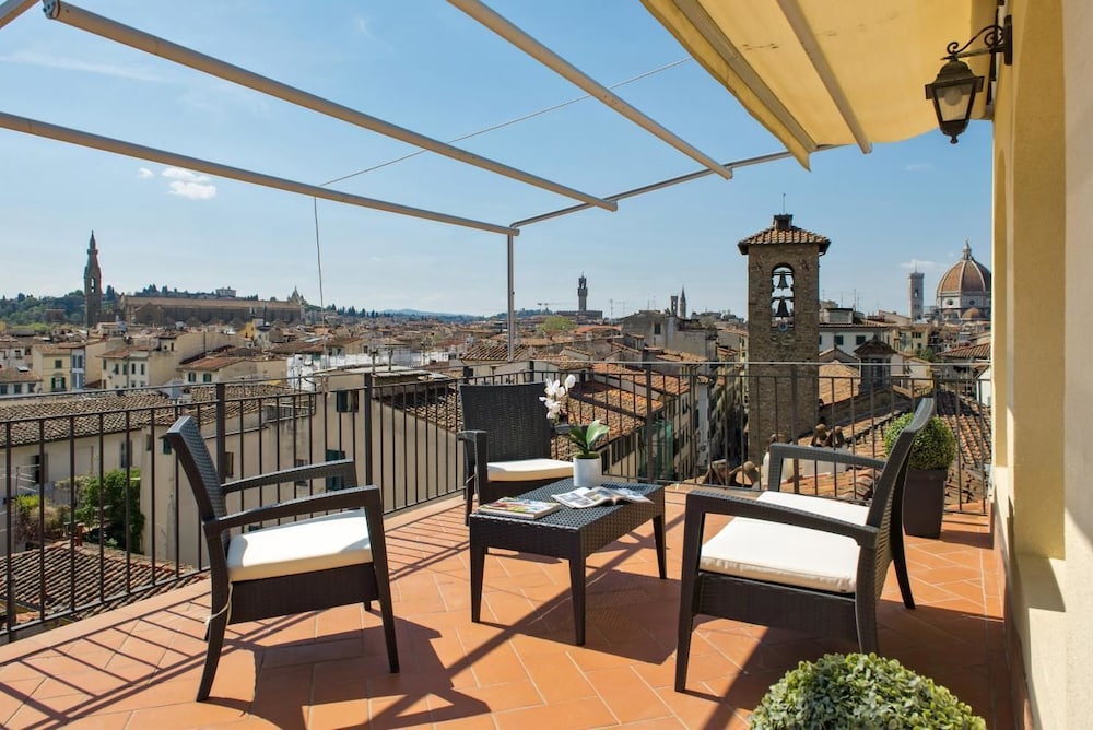 Santa Croce Terrace Deluxe 26/38