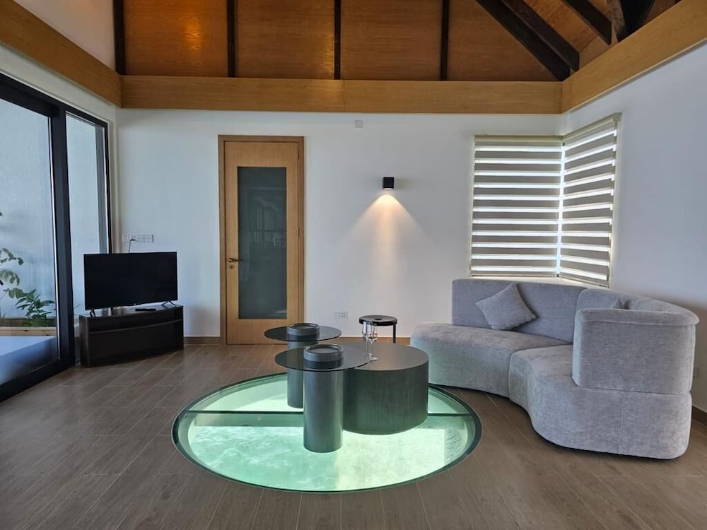 NOOE Maldives Kunaavashi 30/64