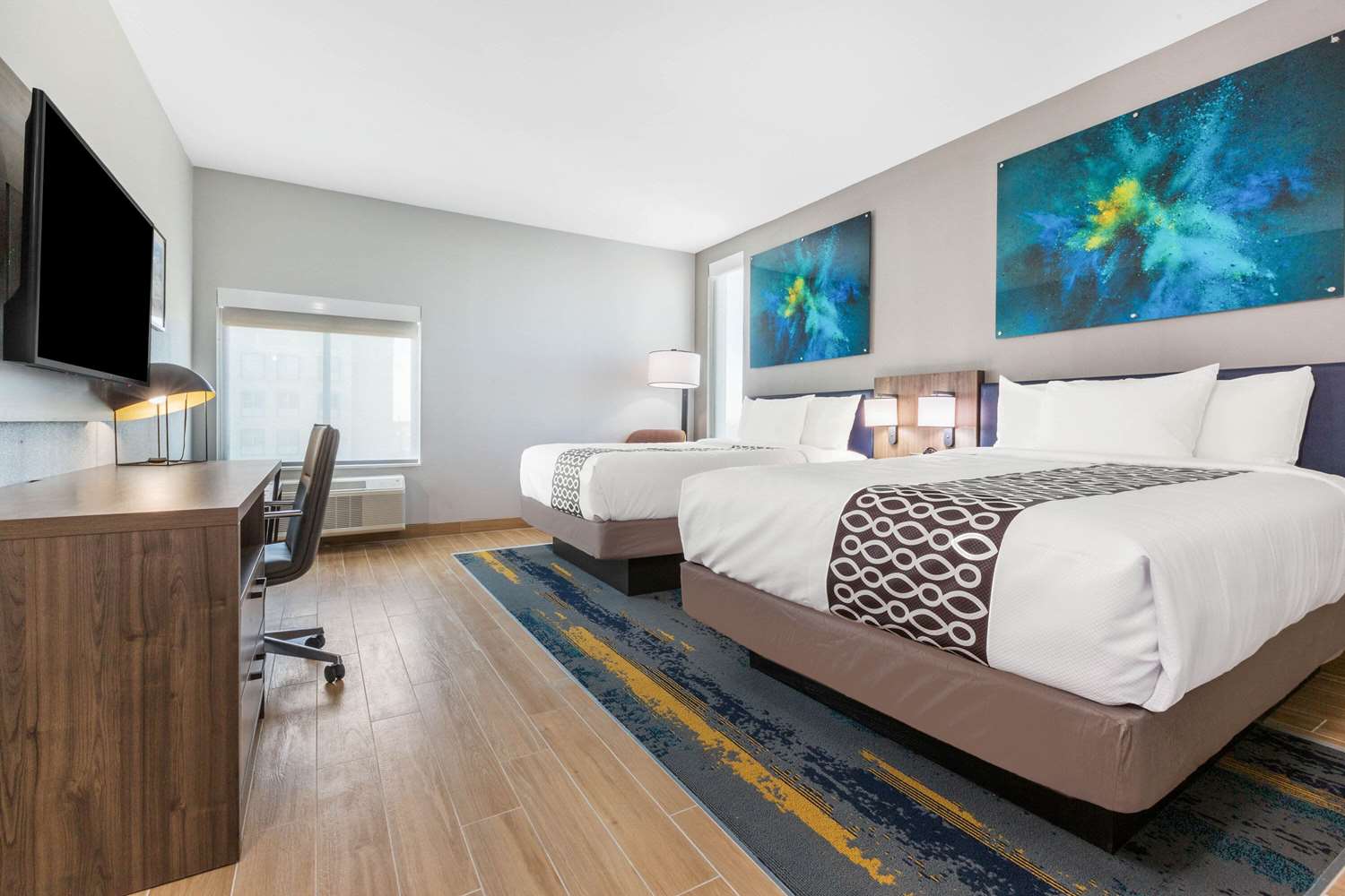 La Quinta Inn & Suites by Wyndham Galveston West Seawall 12/48