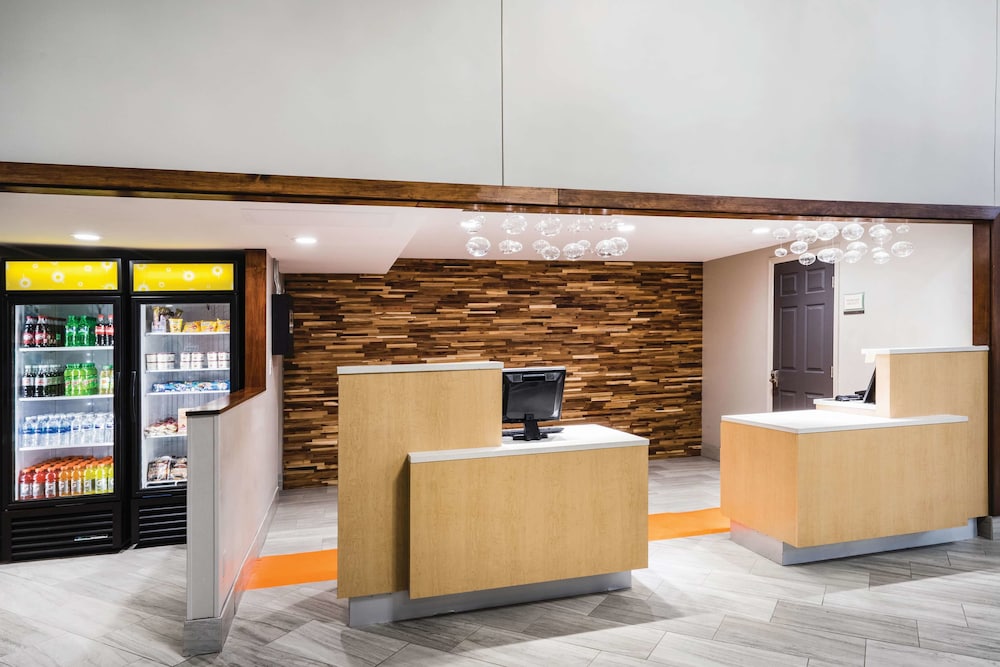 La Quinta Inn & Suites by Wyndham Chattanooga-Hamilton Place 5/45