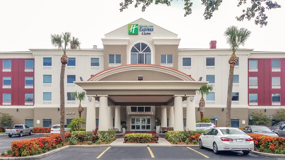 Holiday Inn Express and Suites St. Petersburg North (I-275), an IHG Hotel 5/58