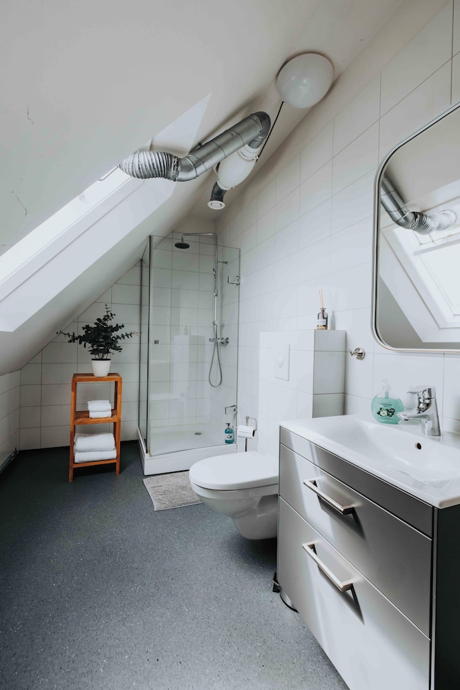 Heradsskolinn Historic Guesthouse 50/50