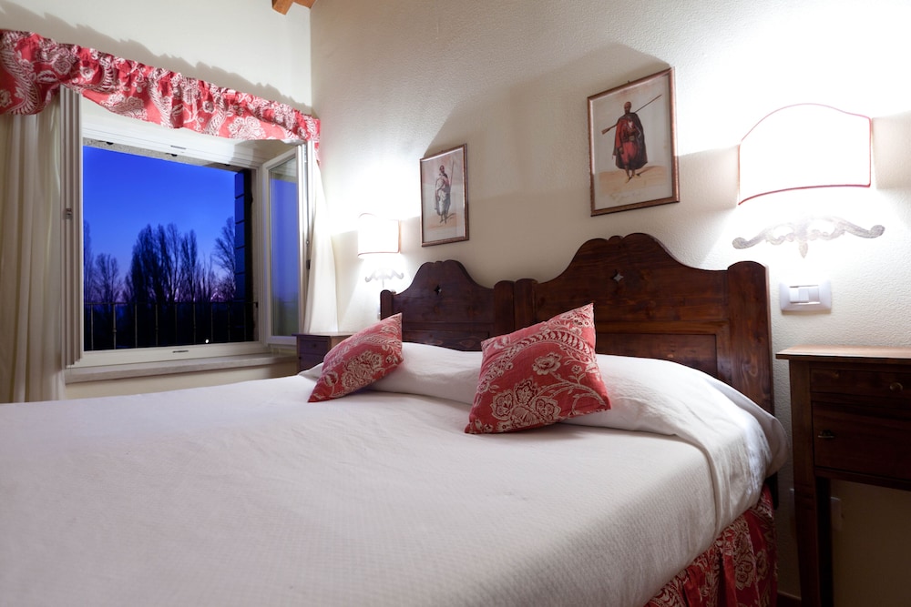 Relais Corte Paradiso 9/76