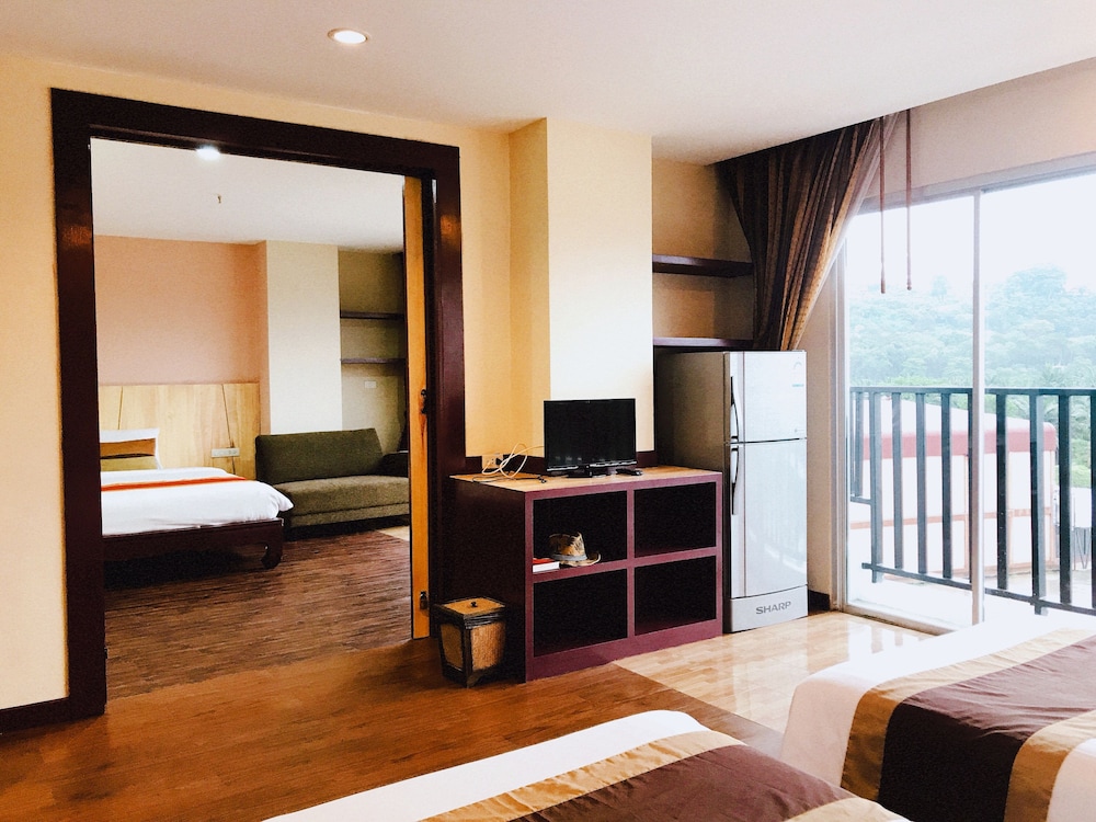 MALIN PATONG HOTEL 40/58