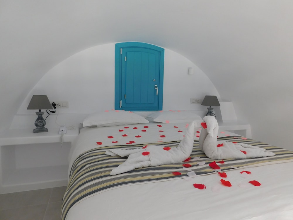 Nikolas Hotel 30/64