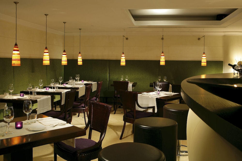 Courtyard By Marriott Rome Central Park 40/72