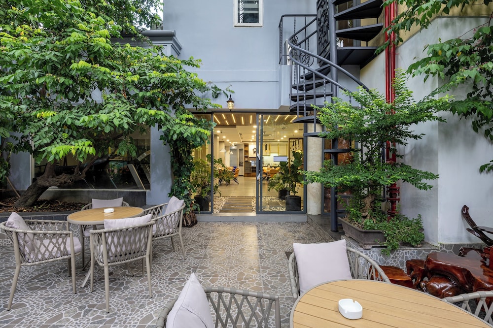 A25 Hotel - 65G Nguyen Thai Hoc 32/49