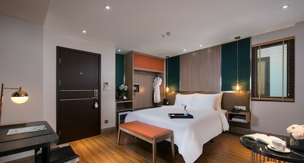 Aurora Premium Hotel and Spa (ex Delicacy Central Hotel and Spa) 16/48