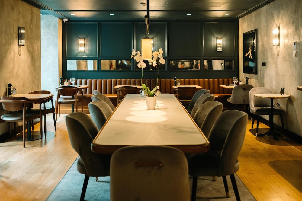 RADISSON BLU MADRID PRADO 59/74