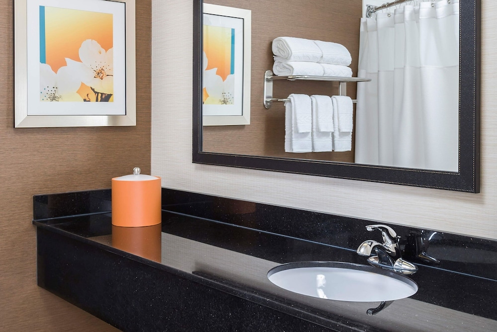 Fairfield Inn & Suites Findlay 16/29