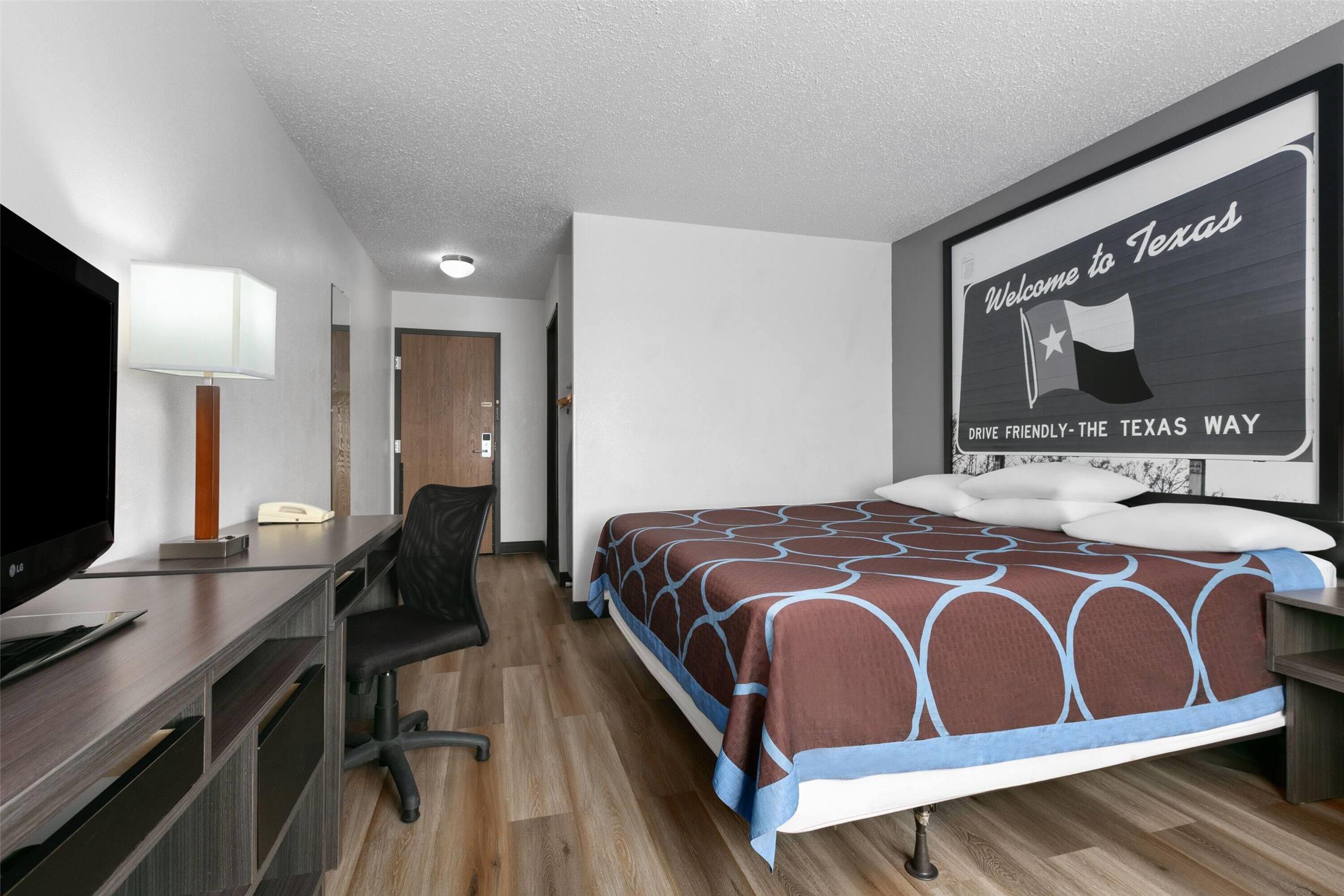 Super 8 By Wyndham Grapevine Dfw Airport Northwest 10/36