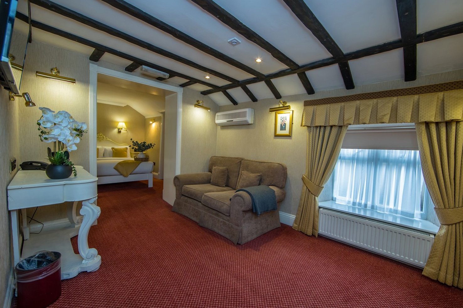 Rogerthorpe Manor Hotel 11/22