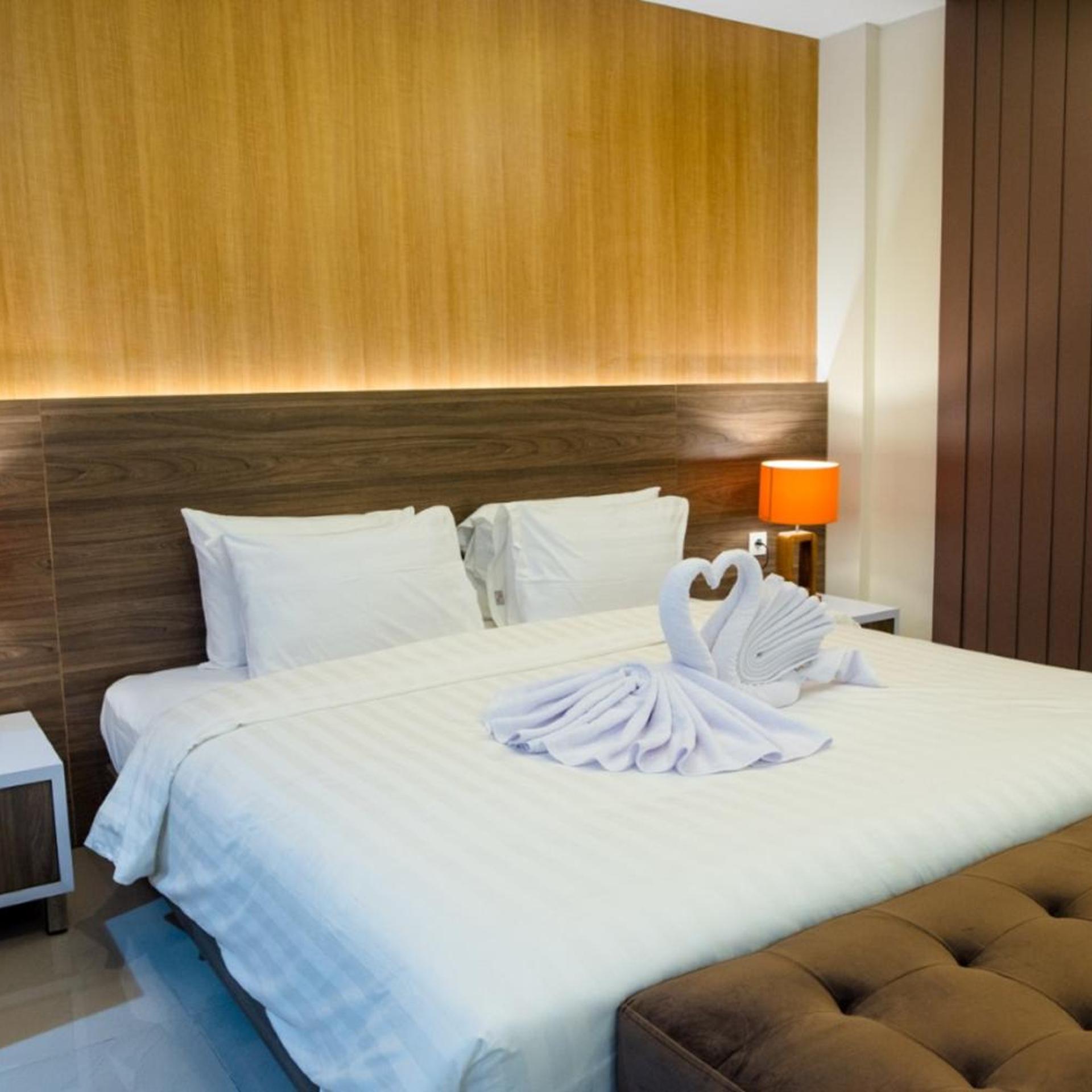 Suite, Hot Tub