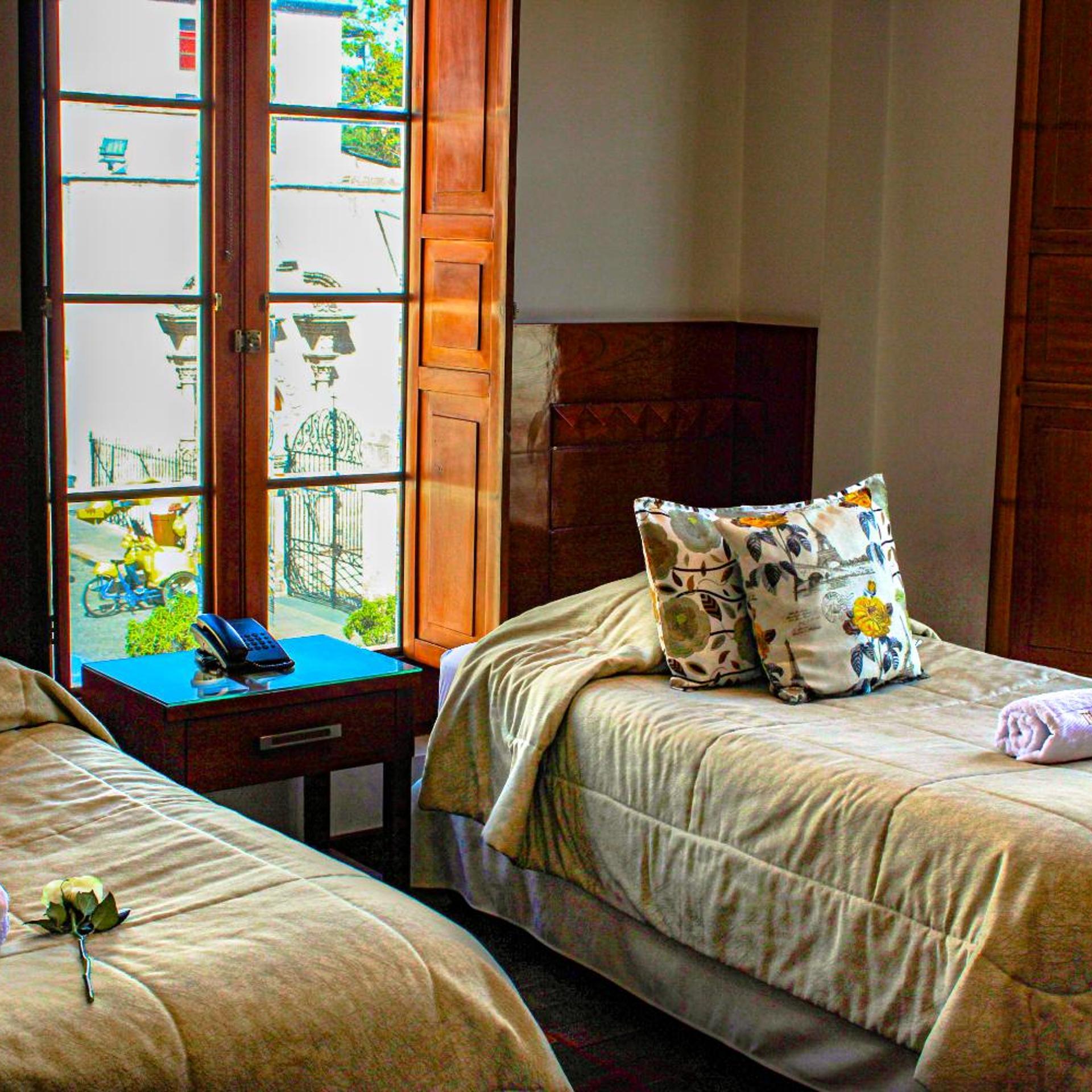 Hotel Tikary 10/50