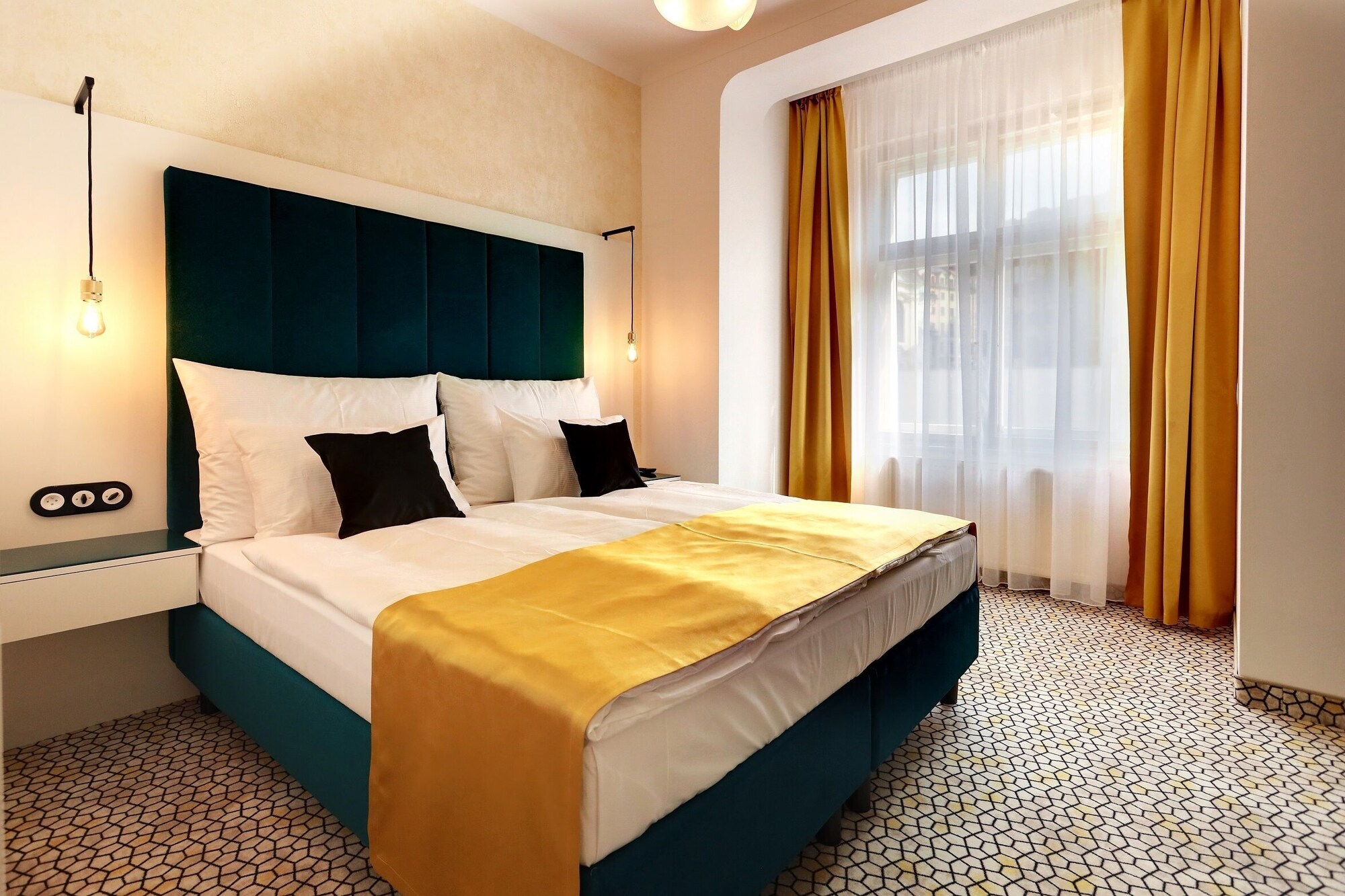 Junior Suite, City View